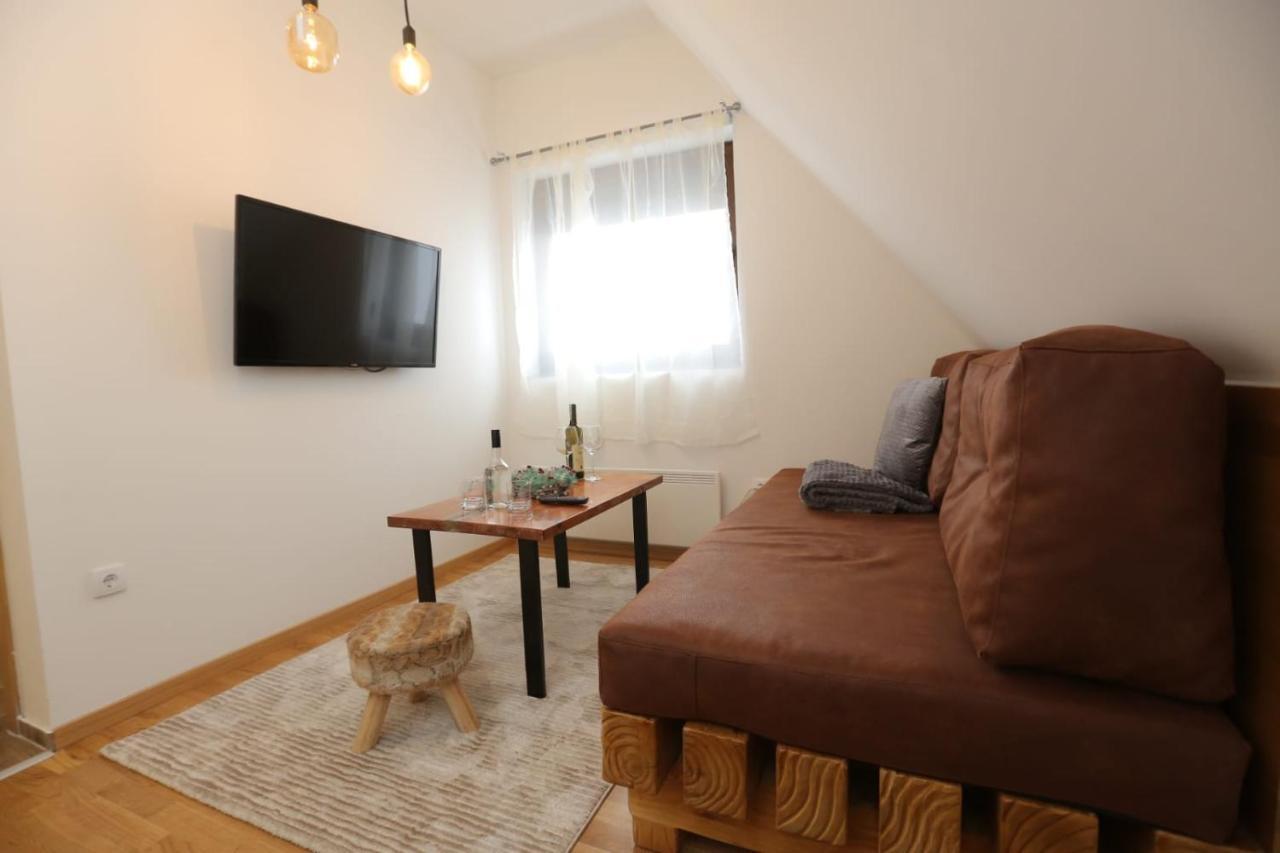 Wood Apartmani - Vila Zimska Idila Jahorina Buitenkant foto