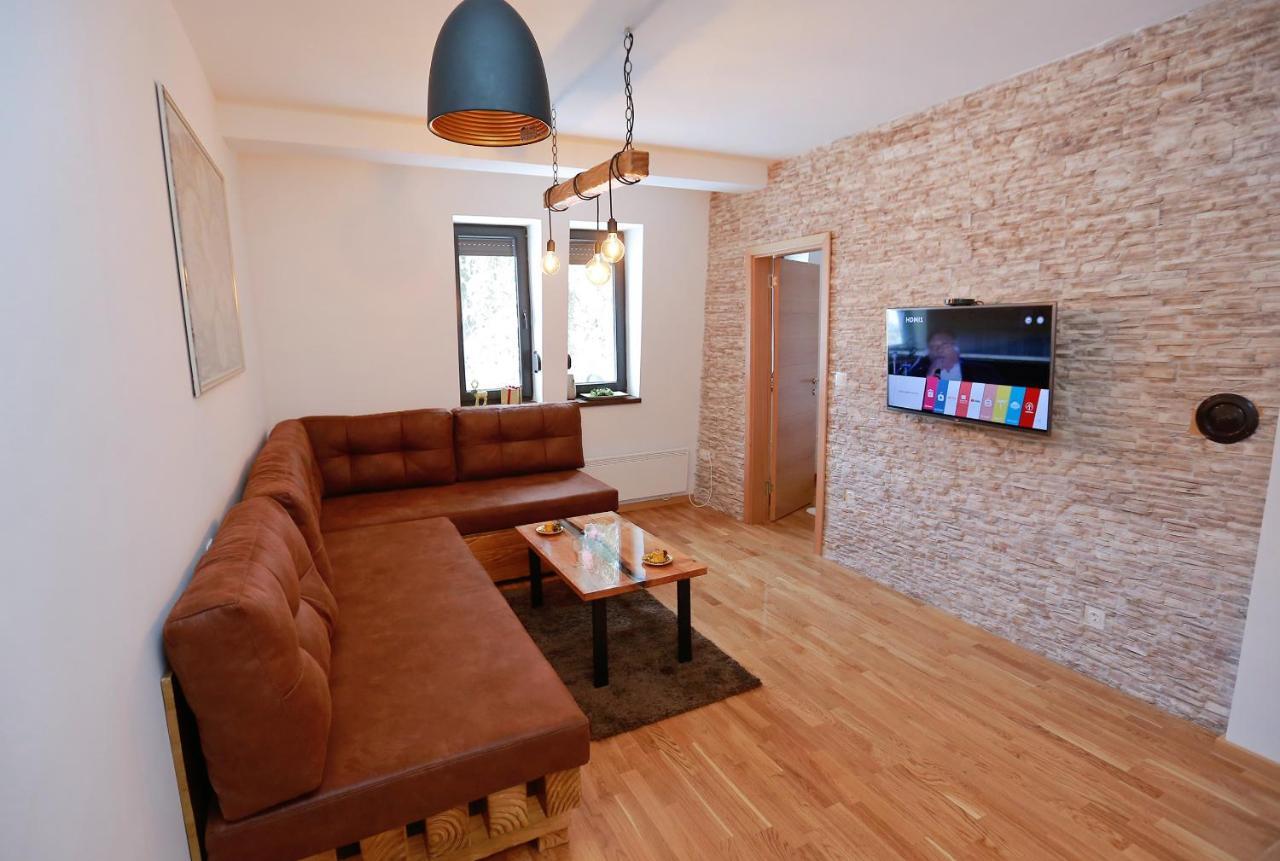 Wood Apartmani - Vila Zimska Idila Jahorina Buitenkant foto